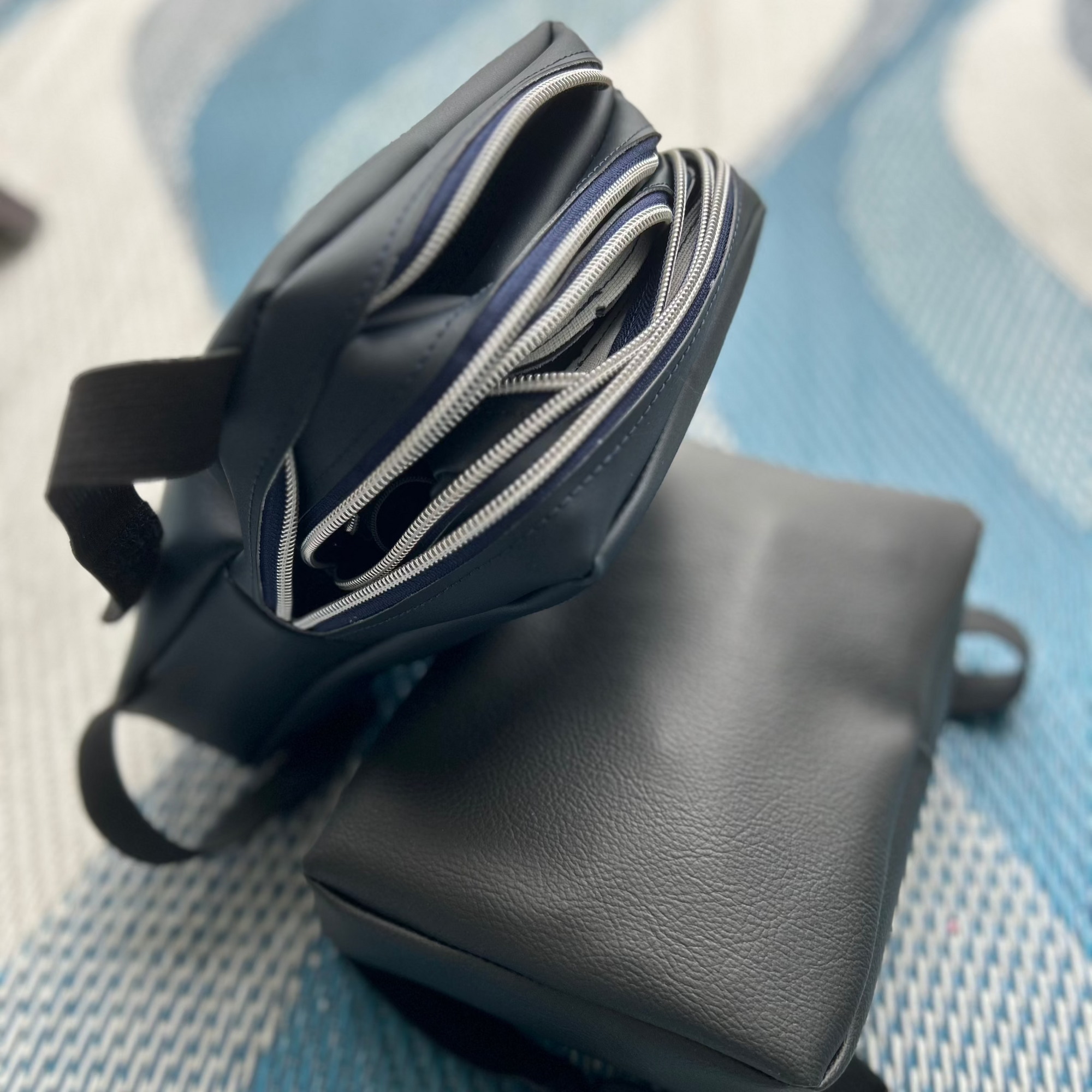 Membete Thigh Bag - Hands Free Carrying for Extra Storage (open)